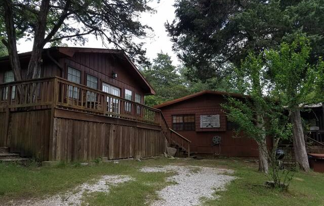 Lost Bridge Village Cabin | Uncle Fuzzys-2 Lakefront Cabins-Swim Dock-Wildlife
