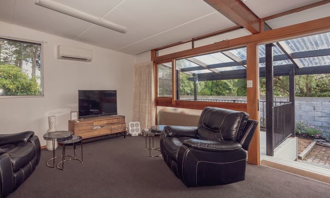 Invercargill Apartment | Queens Drive Apartments - No. 1