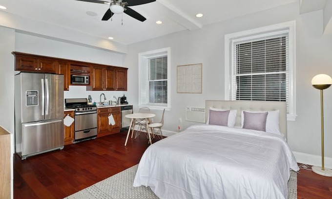 Center City East Apartment | Top Studio in Old City, 8min walk to Liberty Bell