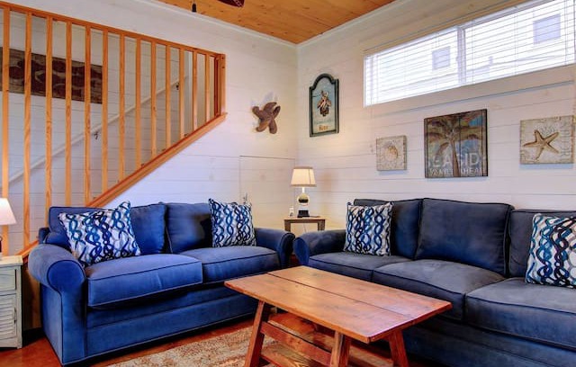 Port Aransas Cabin | Blue Turtle Cottage- 1/2 mile to the beach!