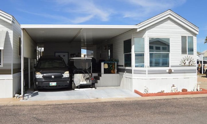 Florence House | Warm Arizona in the Winter.. 55+ community