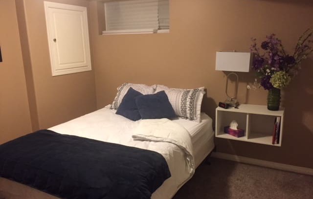 Innisfail House | Spacious, Immaculate Room, in Innisfail