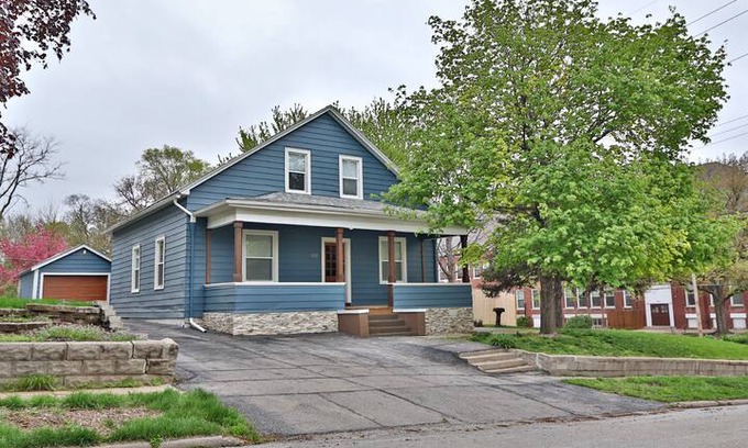 Little Italy House | Big Blue of Little Italy
