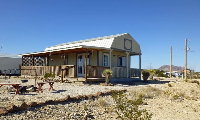 Study Butte-Terlingua Cabin | Lorna’s Ghost Town Cabin: Located in Ghost Town