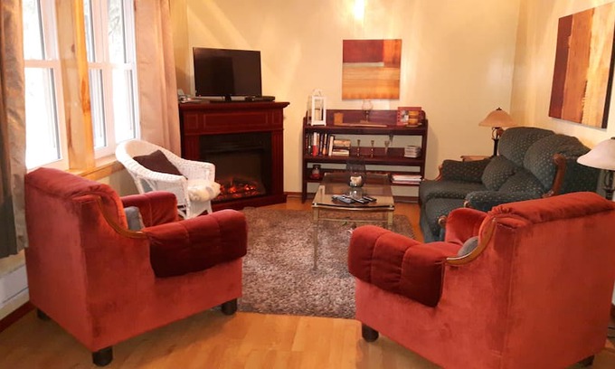 Inverhuron Cabin | On Beach Time in Bruce County Lime Kiln Cottages 1