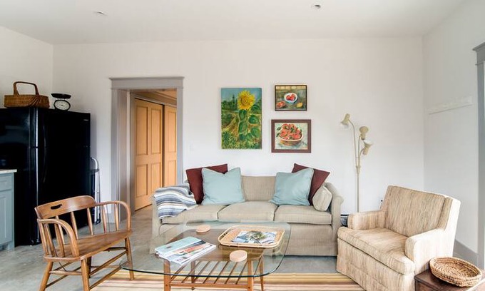 Fredericksburg Cabin | Dove Nest: a private country guesthouse