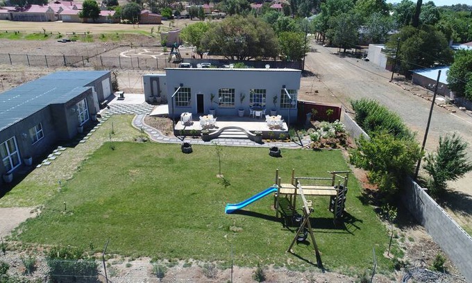 Trompsburg House | Snobs Coffee Roastery and Rooms