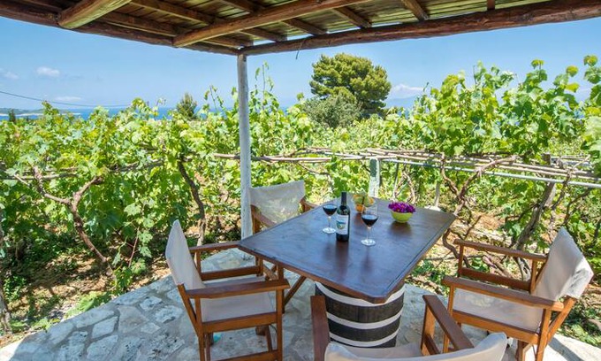 Antipaxos House | Thomas Vineyard Antipaxos
