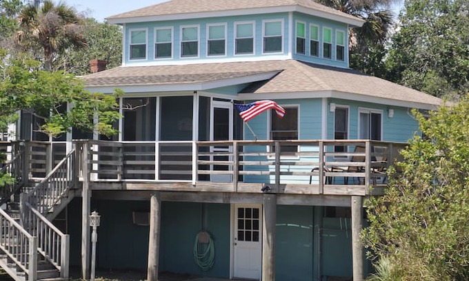 Folly Beach House | Arctic Palms is Pet Friendly with Ocean Views!