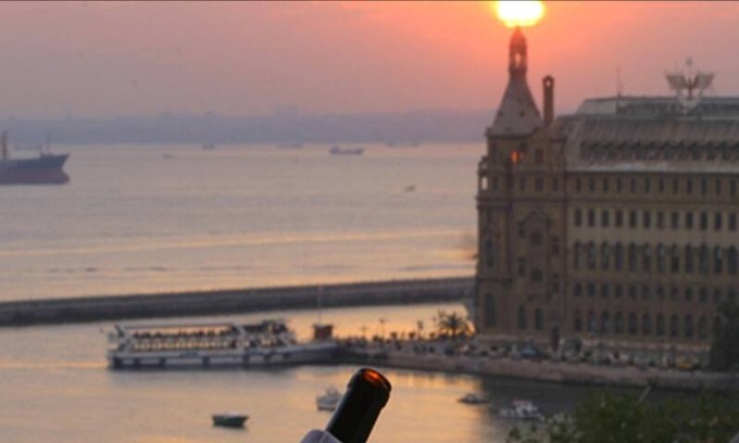 Rasimpasa Apartment | Bosphorus View -Suit Room