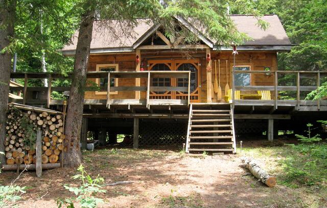 Timiskaming District Cabin | Howard Lake off grid Cabin in Northern Ontario