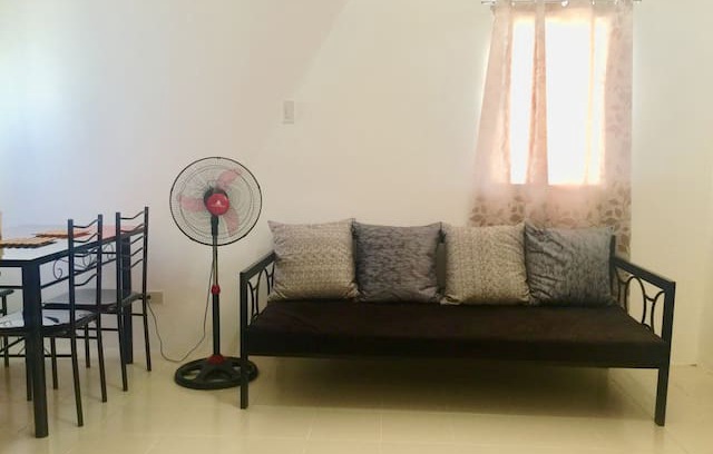 Laiya House | Sassy's Home @ Pueblo de Laiya (For 6 pax & more)