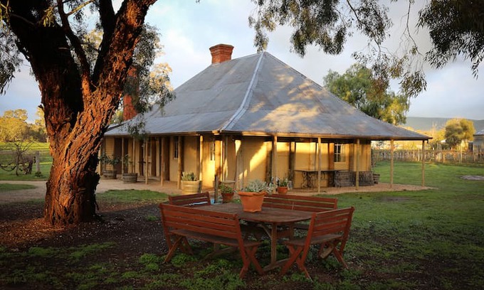 Avoca Cabin | Mackereths HEDON FARM