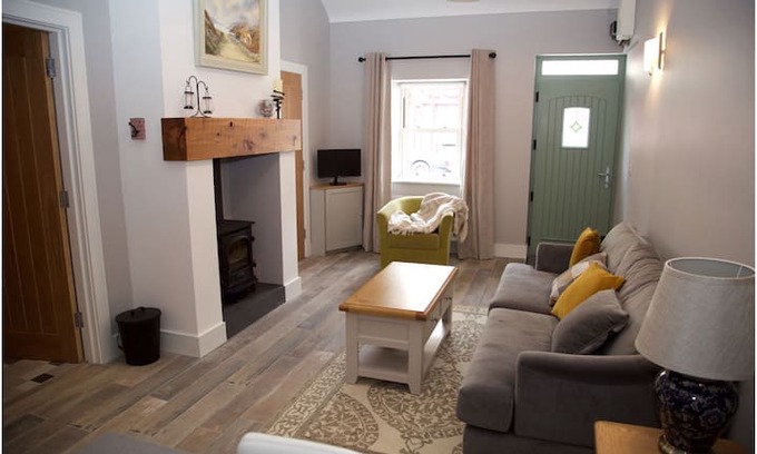 Ballinamore Cabin | Kitty’s Cottage, Ballinamore, Co.Leitrim