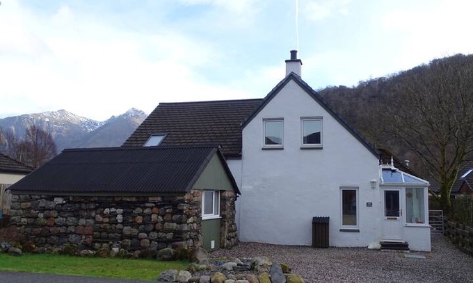 Glencoe House | Glencoe Home at the heart of the Village