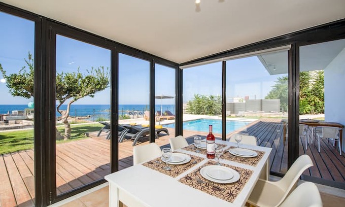 Kato Galatas Villa | Xenia Villa B, Kalamaki,Chania,100m from the beach