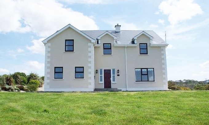 Bunbeg House | Heatherbrook, Derrybeg, Gweedore, Co. Donegal