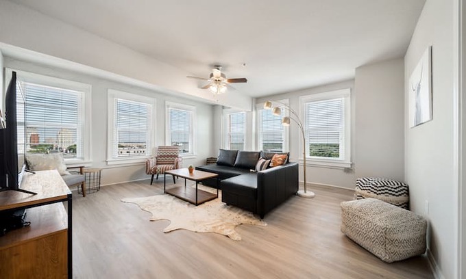 Brazos Apartment | Waco Penthouse with Downtown Skyline View