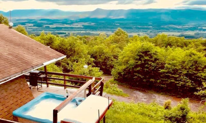 Rileyville Cabin | MountainTop w/Hot Tub, Stunning Views (near Luray)