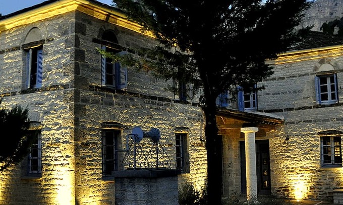 Papigo House | VILLA ZAGORI / THE BLUE HOUSE