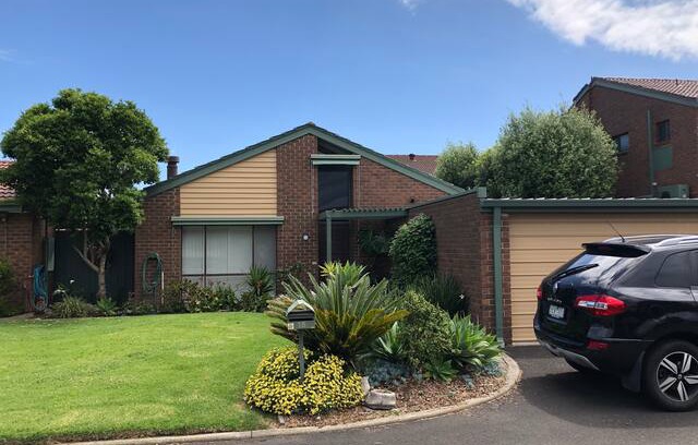 Cheltenham House | Beautiful modern house in cheltenham near beach