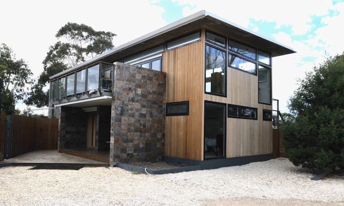 Coles Bay Bed & Breakfast | Malting Lagoon Guest House & Brewery - Airbnb