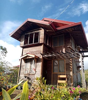 Gabaldon House | Transient house near Dingalan Beach
