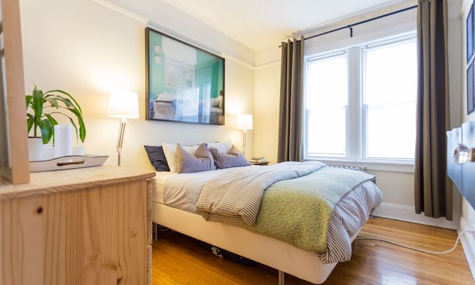 Astoria Heights Apartment | Astoria Heights Gorgeous Guest Bedroom