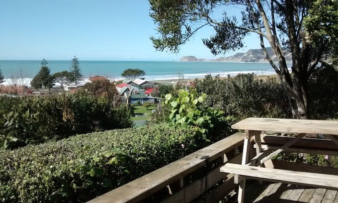 Tokomaru Bay Villa | Tokomaru Bay Ecolodge Exclusive Stay