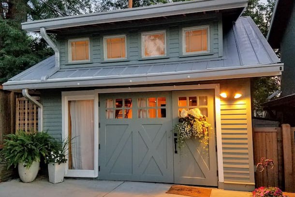 West Plaza House | Fungalow Guesthouse in West Plaza