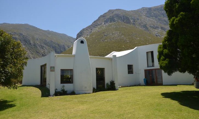 Betty's Bay House | Kreupelhout - Mountain and Beach family holiday