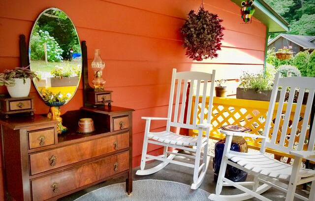 Lake Lure House | Crimson Cottage Guest Suite, Pets Welcome!