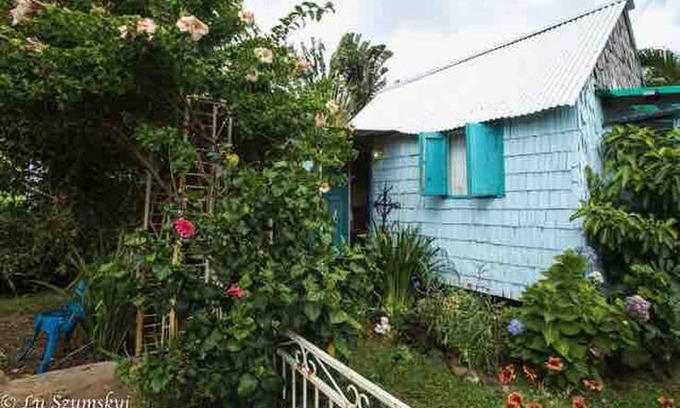 Calibishie House | Grace’s Romantic Cottage at Jacoway Inn