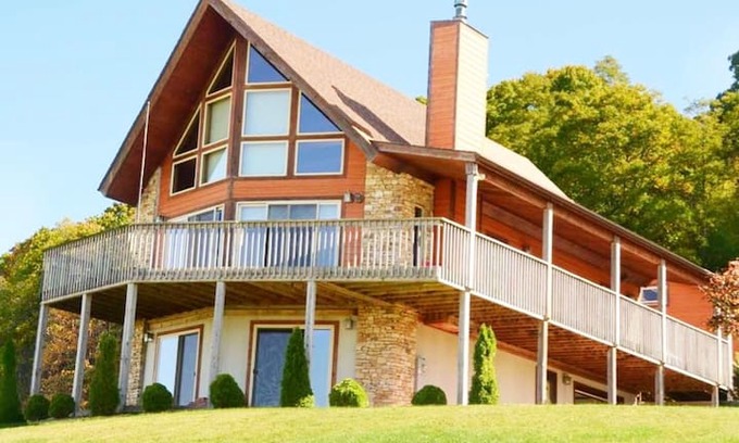 McHenry Villa | A "Sweet Retreat" at Deep Creek & Wisp Ski Resort
