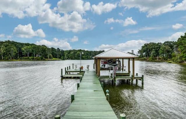 Dutton House | Waterfront Golden River Watch - (Units A and B)