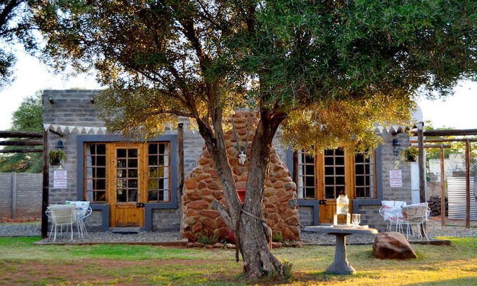 Jan Kempdorp Bed & Breakfast | Platteland Gastehuis - Home away from home
