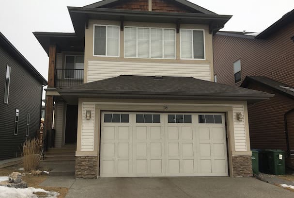 Auburn Bay House | Auburn Bay home across from South Health Campus