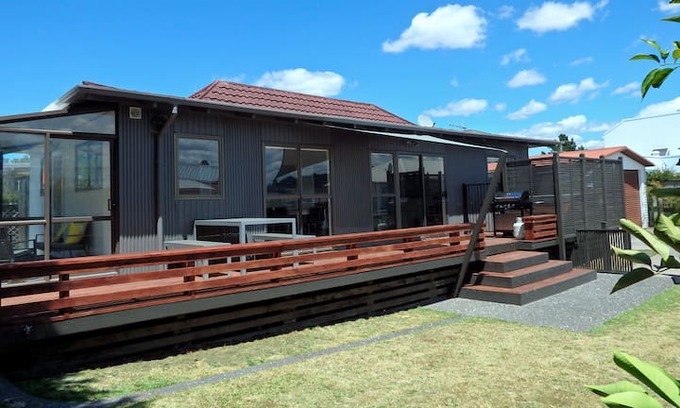 Whangamata House | Beach Escape & Spa Whangamata