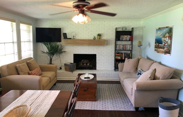 Horseshoe Lake House | The Hideaway at Horseshoe Lake