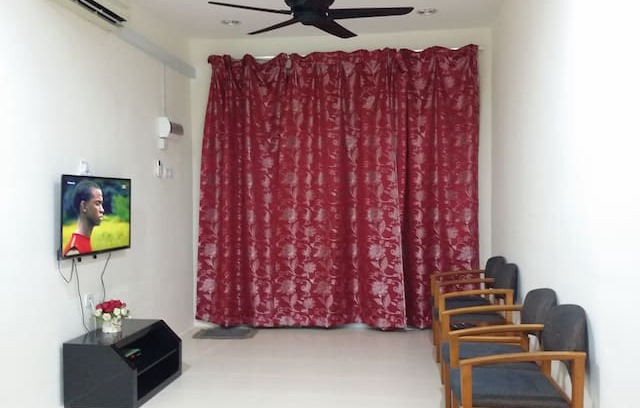Kampung Bukit Rangin House | Homestay Fayyadhah Kuantan City 3 rooms, Aircond