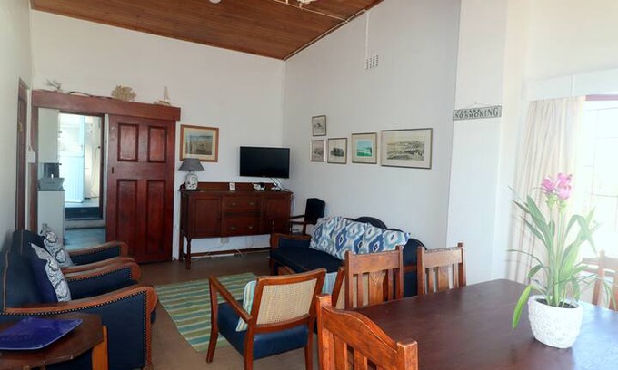 Arniston House | Valknes Arniston