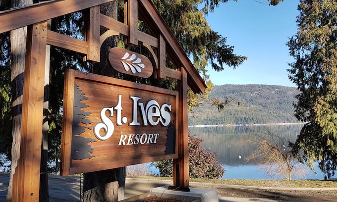Thompson Okanagan House | St. Ives Resort on Shuswap Lake - 2 bdrm units