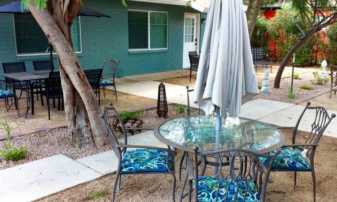 Encanto Cabin | Cottage Oasis in the City, Fully renovated 2018