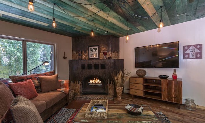 Taos Ski Valley Apartment | Taos East Riverside Condo