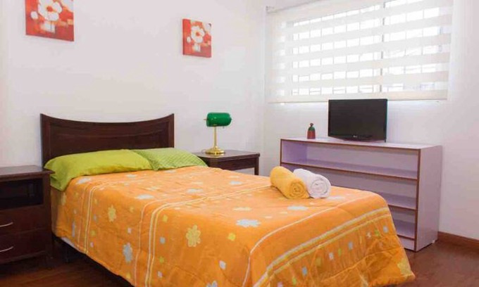 Fontibon House | Hermosa habitación con baño privado en modelia