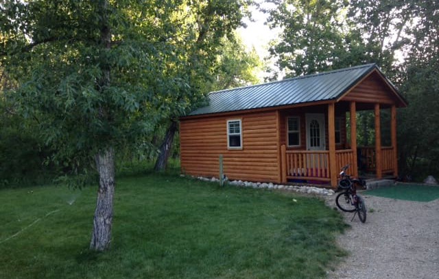 Roberts Cabin | Castaway Cabins #2, Near Red Lodge, MT