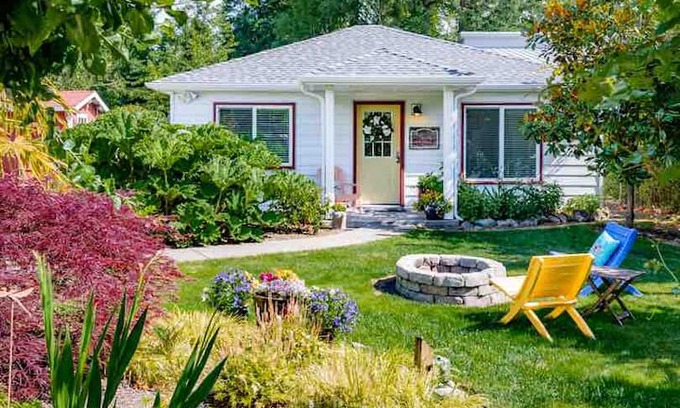 Olympia Cabin | Magnolia Cottage on the Eastside