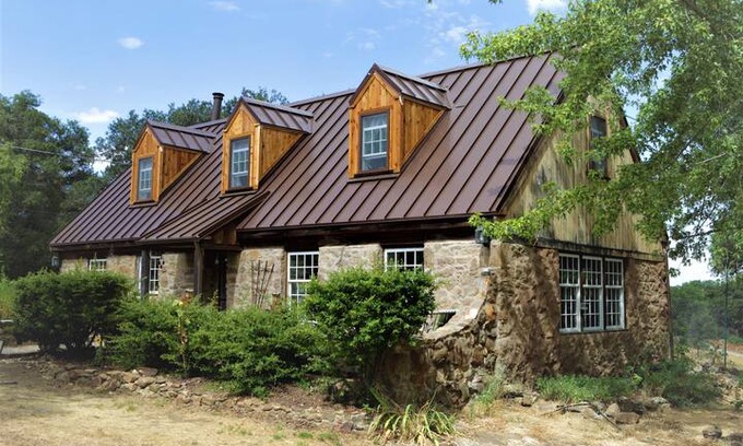 Julian Cabin | Stoneapple Farm-Historic Cottage in Julian