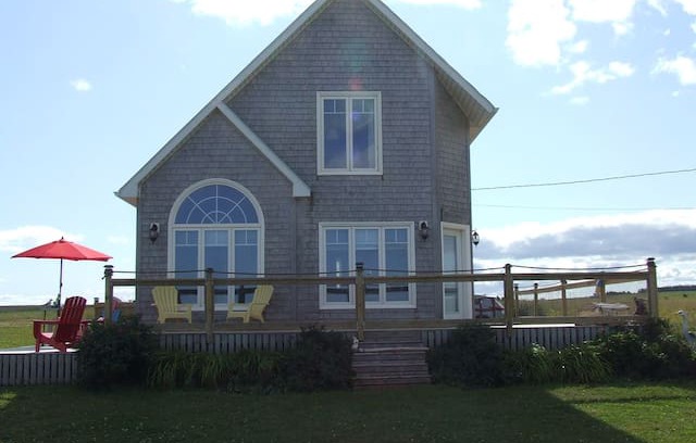 French River Cabin | Seal Mara