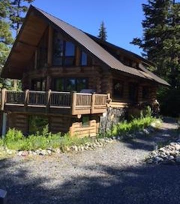 Alyeska Apartment | Echo Ridge Nightly Rental in Girdwood, Alaska